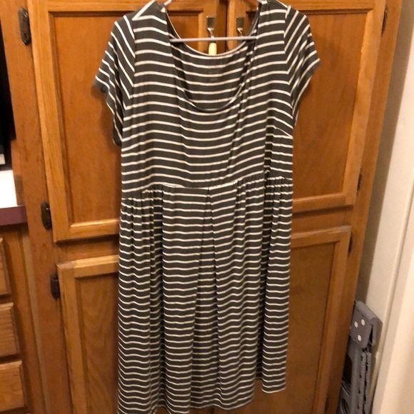 Isabel maternity dress size XL - Picture 1 of 6